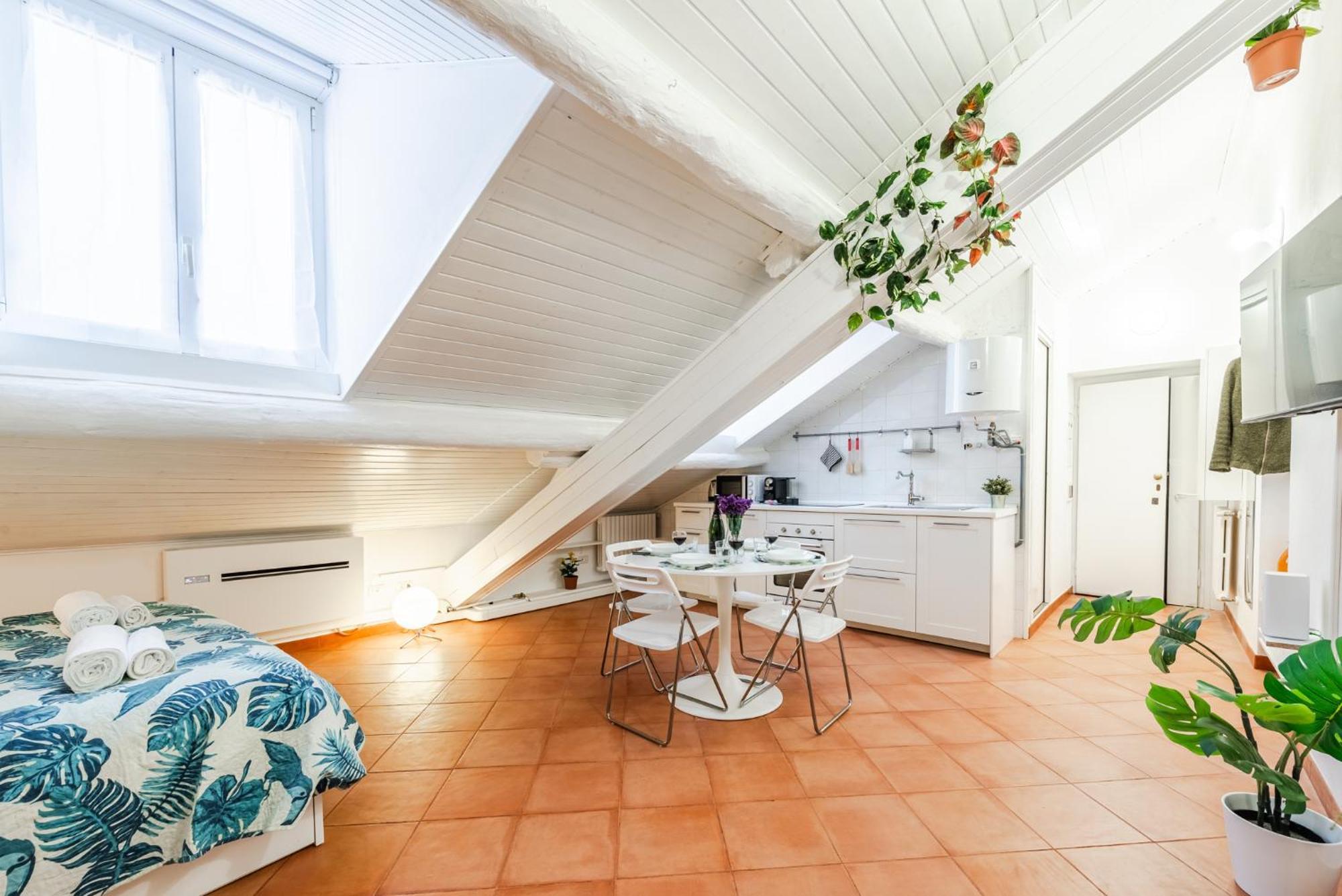 The White Jungle - San Babila Attic Apartman Milánó Kültér fotó